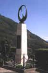 Monumento.jpg (30308 byte)